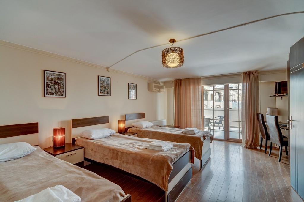 Liva Hotel Tbilisi Ruang foto